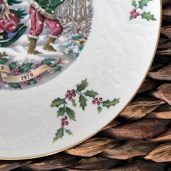 Royal Doulton Christmas Plate 1979 - Picture 8 of 9